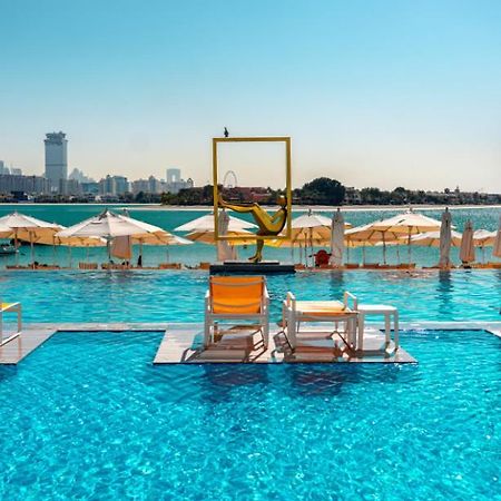 C Central Hotel And Resort The Palm Dubai Esterno foto The Cove Beach Club