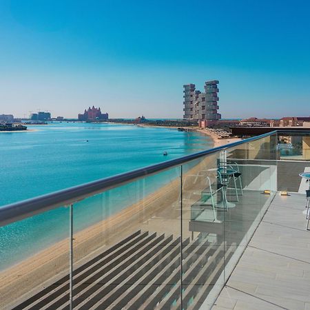 C Central Hotel And Resort The Palm Dubai Esterno foto View from the hotel
