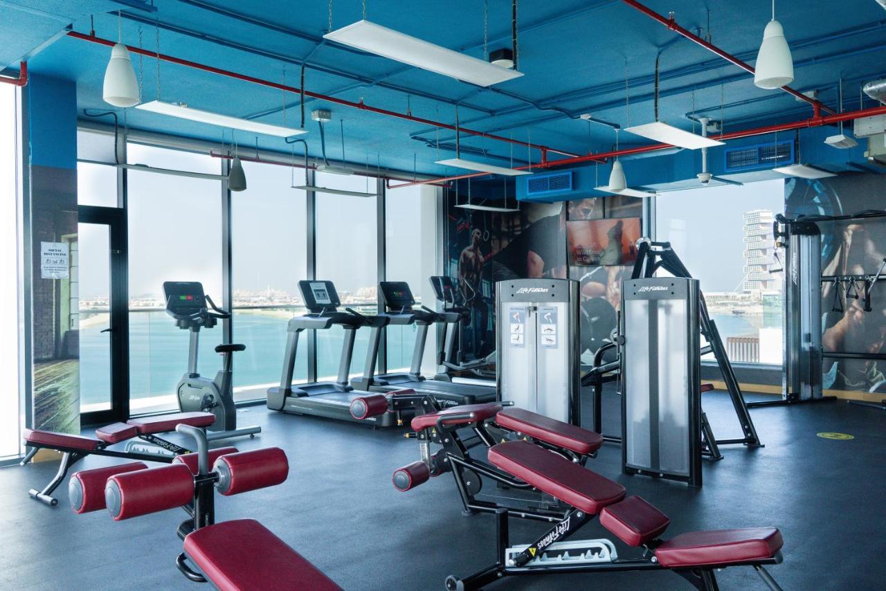 C Central Hotel And Resort The Palm Dubai Esterno foto Fitness center