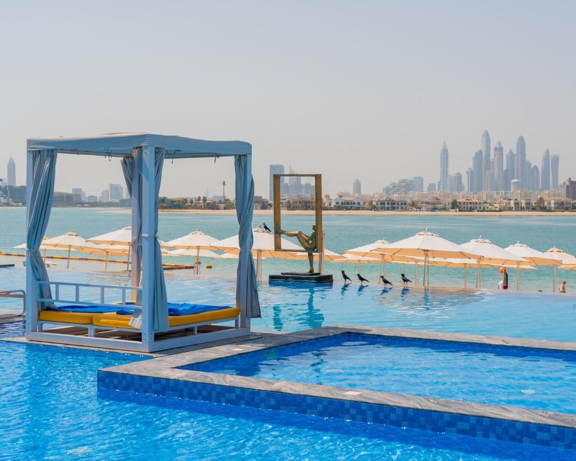 C Central Hotel And Resort The Palm Dubai Esterno foto The pool at Jumeirah Jumeirah
