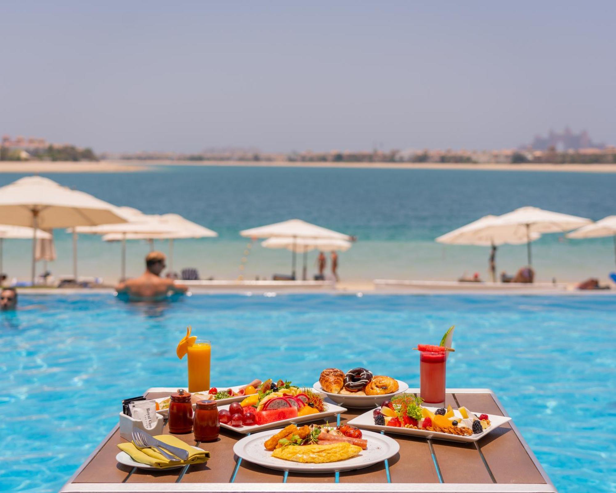 C Central Hotel And Resort The Palm Dubai Esterno foto Breakfast at Jumeirah Jumeirah