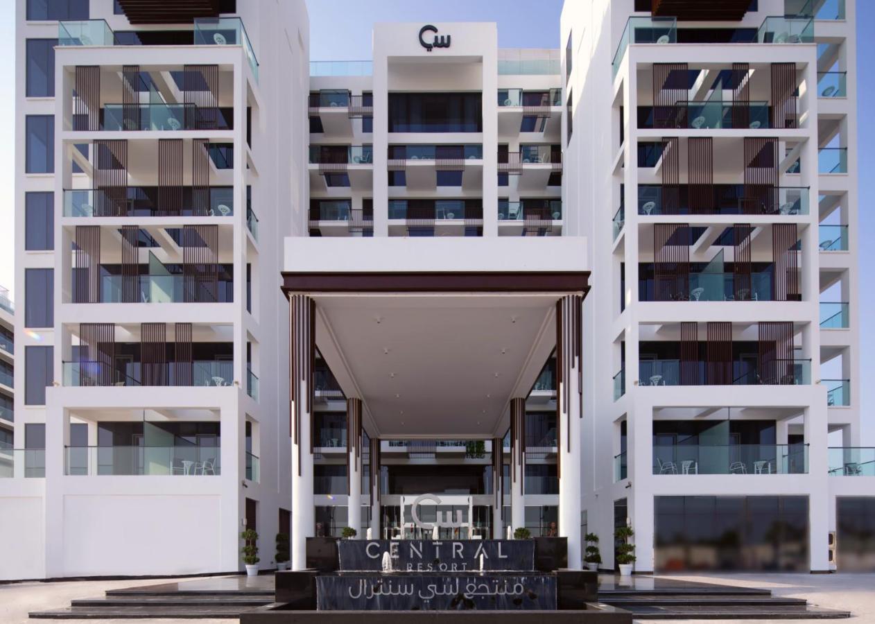 C Central Hotel And Resort The Palm Dubai Esterno foto The hotel in 2015